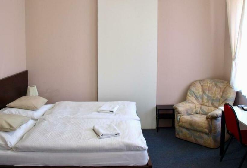 Номер Стандарт Совместная Ванная, Pension Village