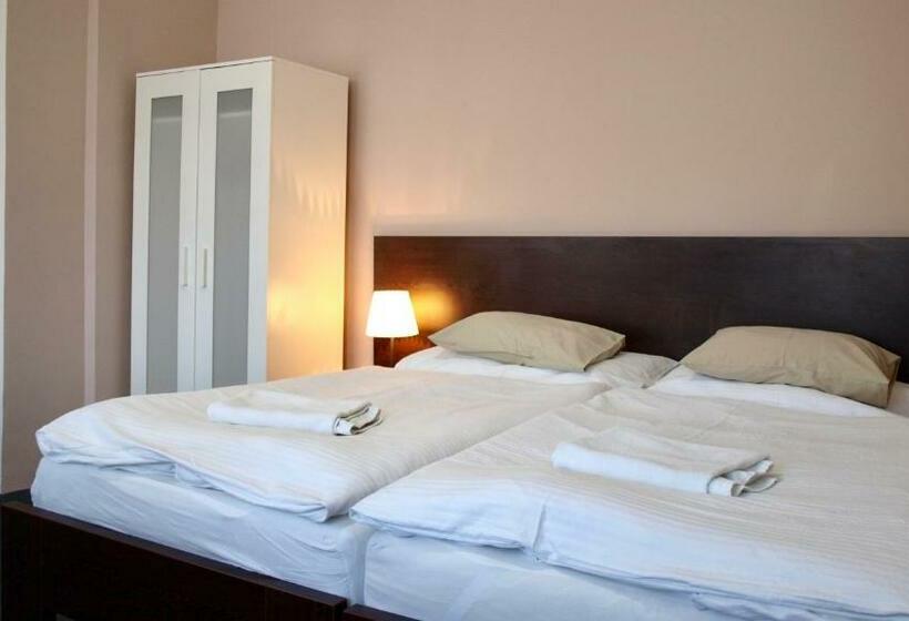 Номер Стандарт Совместная Ванная, Pension Village