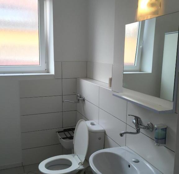 Номер Стандарт Совместная Ванная, Pension Village