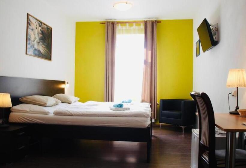 Номер Стандарт Совместная Ванная, Pension Village