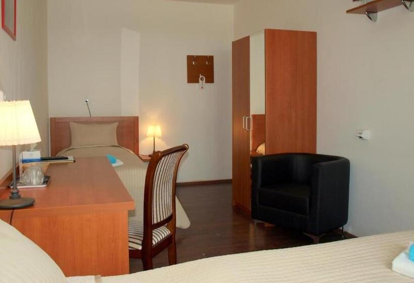 Люкс 2 Спальни, Pension Village