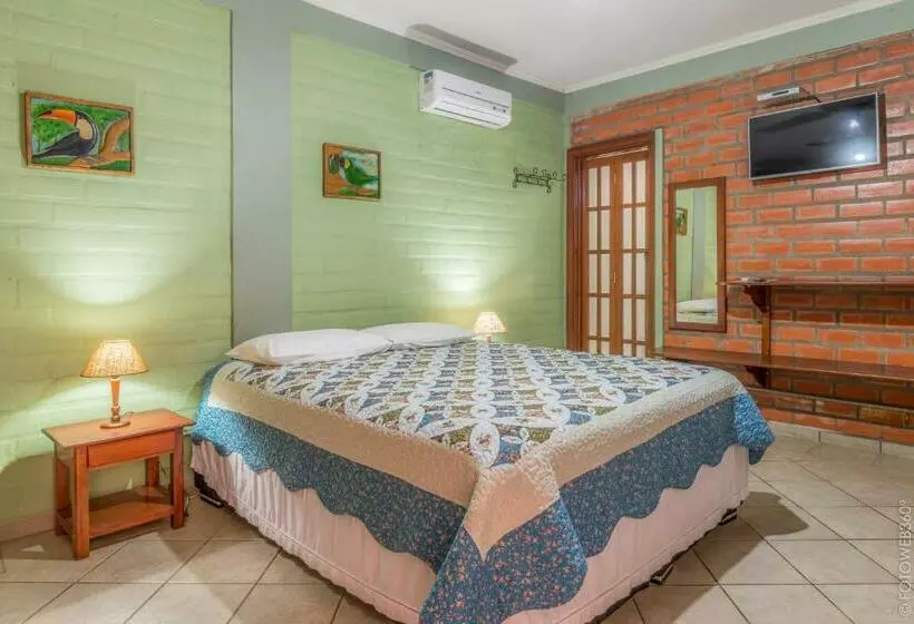 اتاق راحتی سه تخته, Pousada Rancho Jarinu