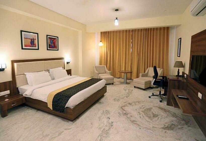 Quarto Superior, Regenta Central Mewargarh, Near Biological Park