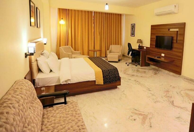 اتاق سوپریور, Regenta Central Mewargarh, Near Biological Park