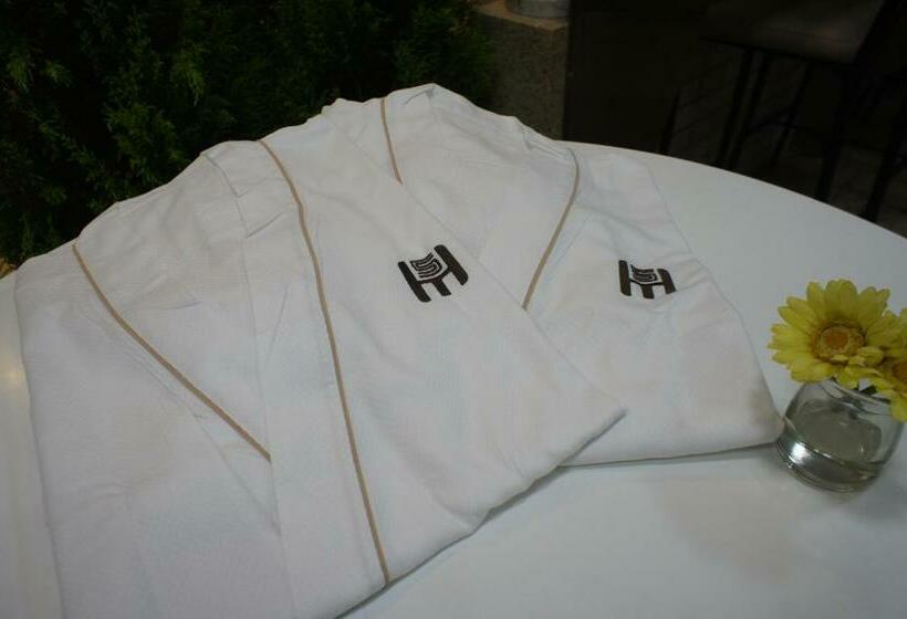 اتاق عادی با تخت دوبل, Shizuoka Town