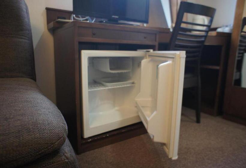 اتاق لوکس, Shizuoka Town