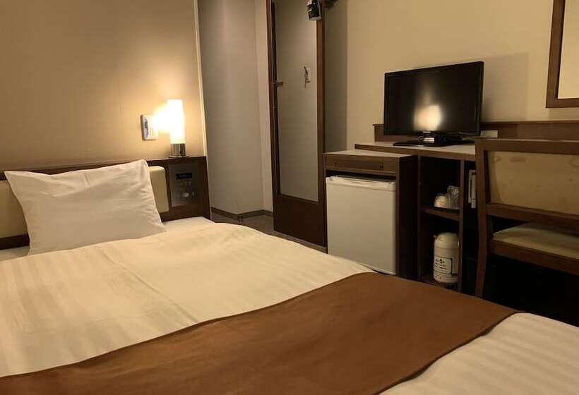 اتاق استاندارد یک نفره, Shizuoka Town