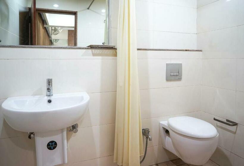 Номер Deluxe, Sonia Cidco