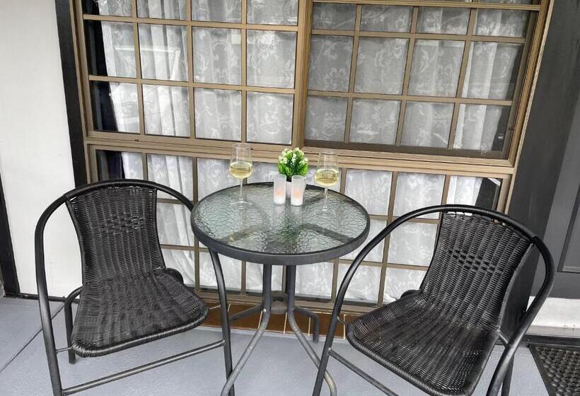 جناح عائلي, Highway Motor Inn Taree