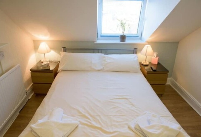 带共用浴室的标准房间, Leonardo S Guest House