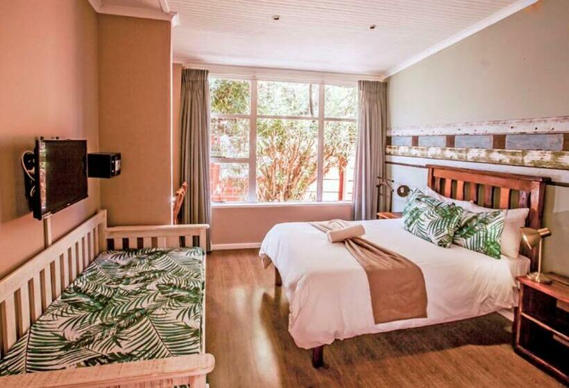 اتاق استاندارد, The Russel Guest House