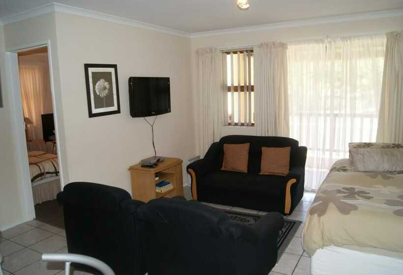 דירת שני חדרים, Serengeti Self Catering Units