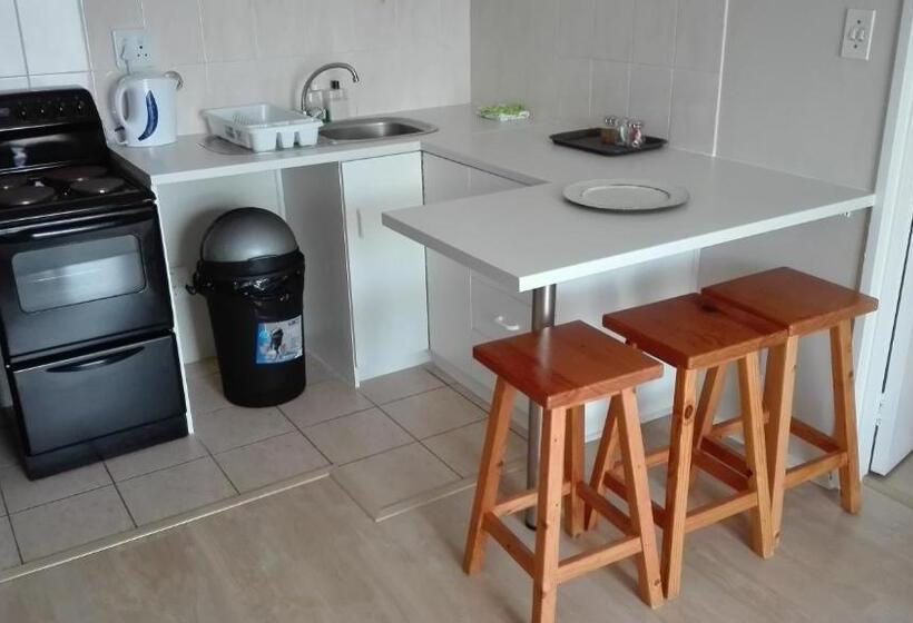 דירת חדר, Serengeti Self Catering Units