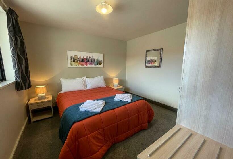 דירת שני חדרים, Sierra Motel And Apartments