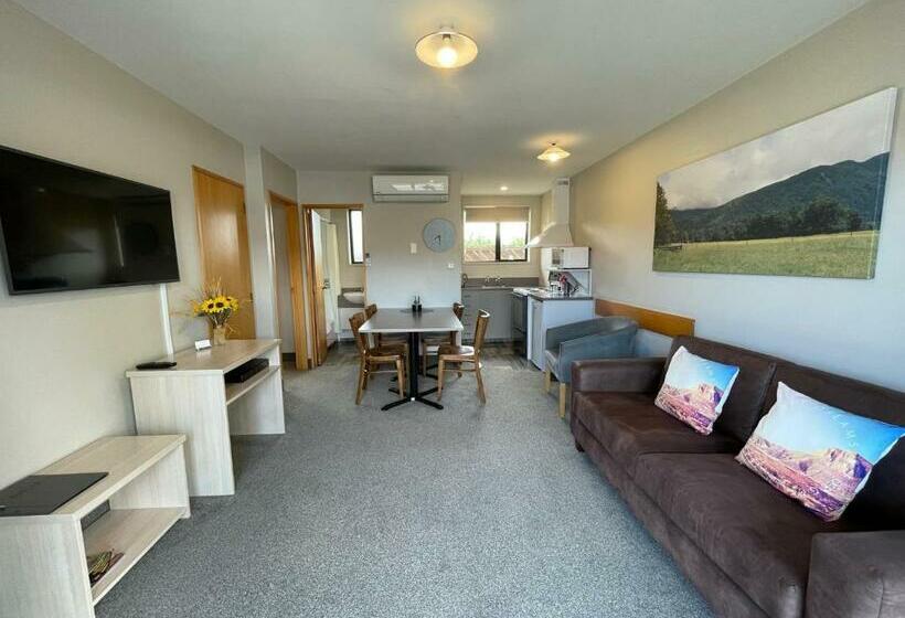 Апартаменты 2 Спальни, Sierra Motel And Apartments