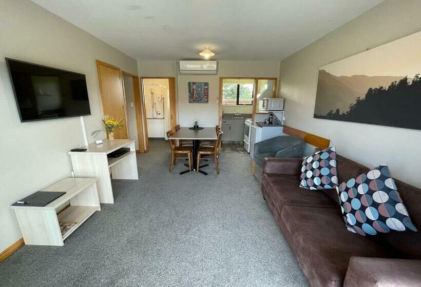 דירת שני חדרים, Sierra Motel And Apartments