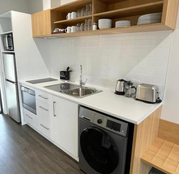 דירת חדר, Sierra Motel And Apartments