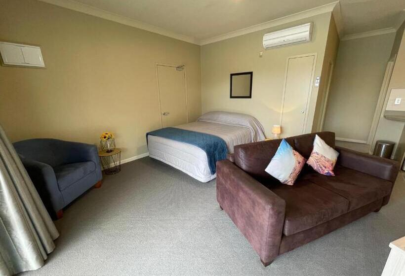 דירת חדר, Sierra Motel And Apartments