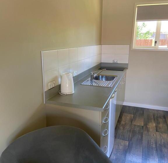 דירת שני חדרים, Sierra Motel And Apartments