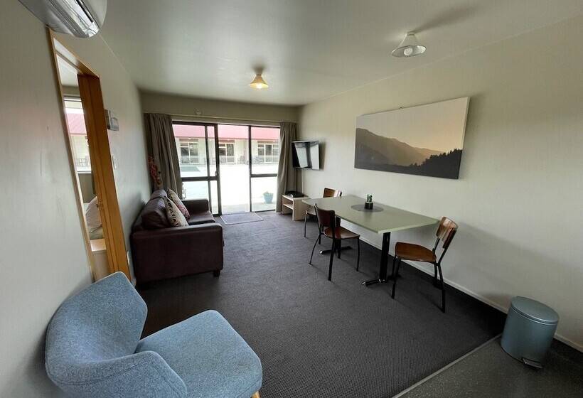 דירת חדר, Sierra Motel And Apartments