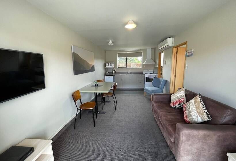 דירת חדר, Sierra Motel And Apartments