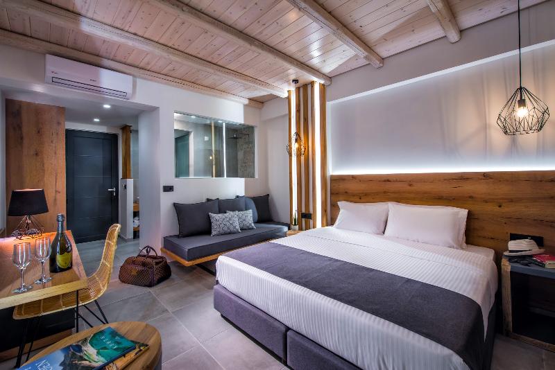 סטודיו אקזקיוטיב, Sierra Motel And Apartments