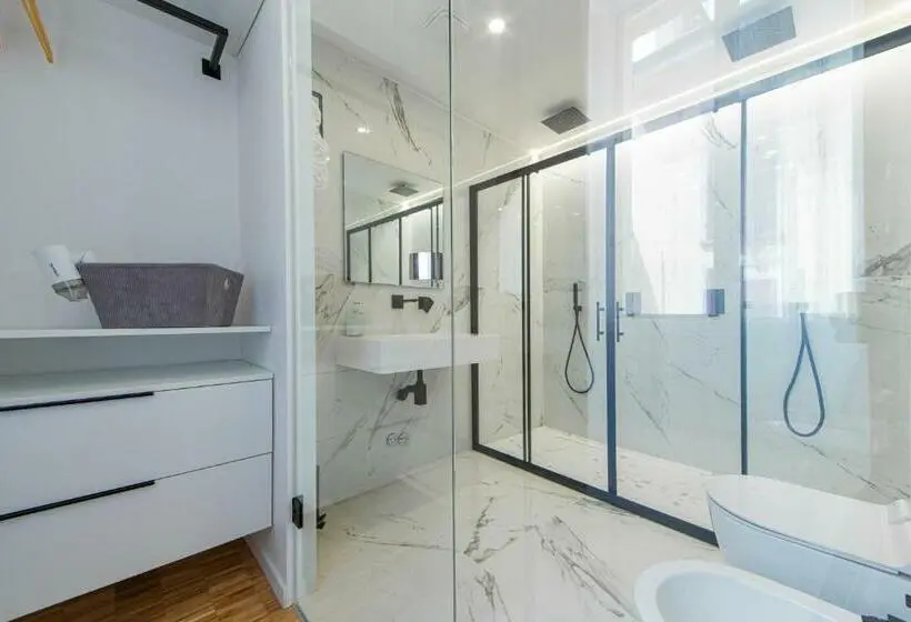 デラックスルーム, Cavaedium Guest House