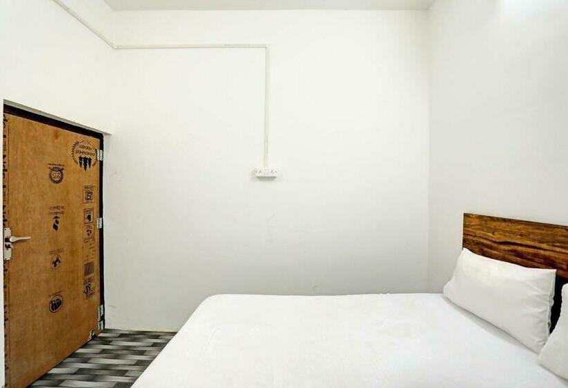 חדר קלאסי לשלושה, Oyo Hotel Happy Inn