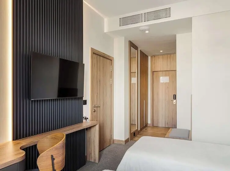 اتاق استاندارد با بالکن, Radisson Hotel & Spa Gyumri
