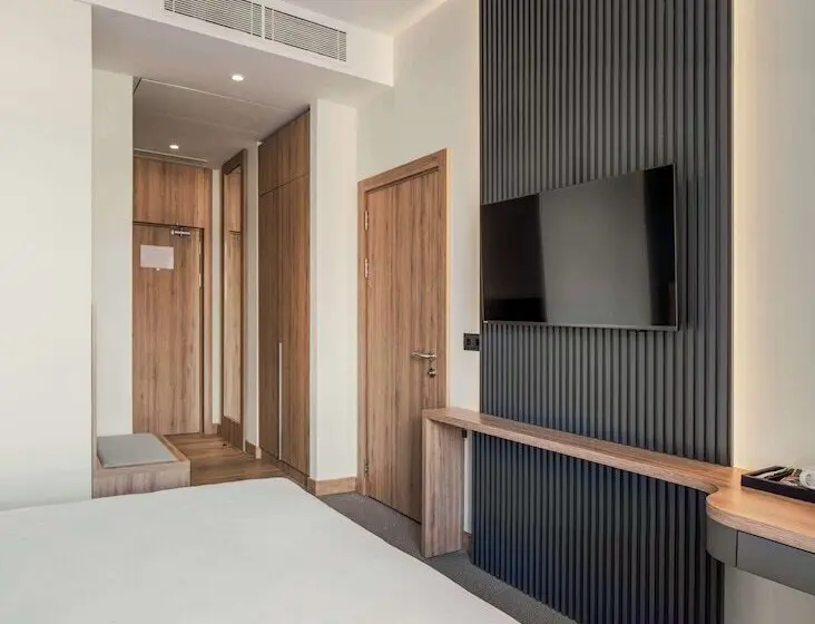 اتاق استاندارد با بالکن, Radisson Hotel & Spa Gyumri