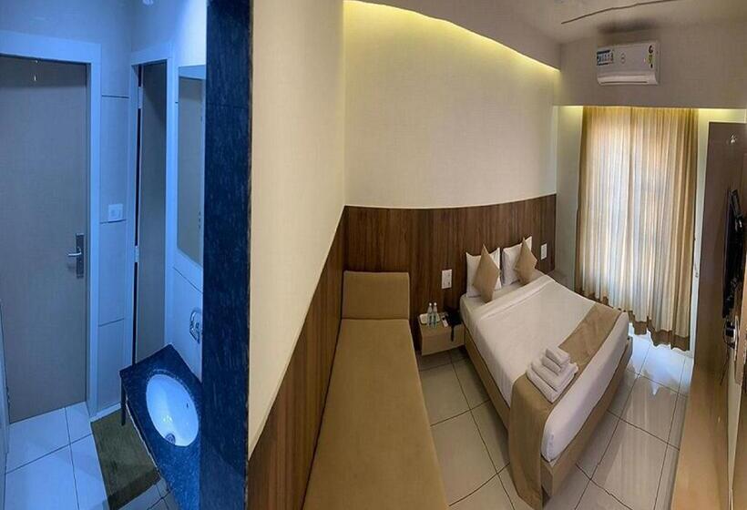 اتاق لوکس, Dwarkesh Dwarka