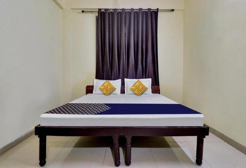 Трехместный Номер Классика, Spot On Atithi Guest House