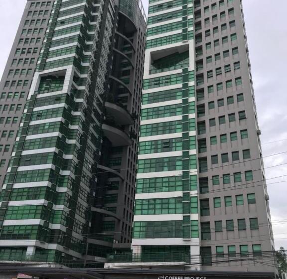 إستوديو قياسى, Condo Near Channel 7 Gma