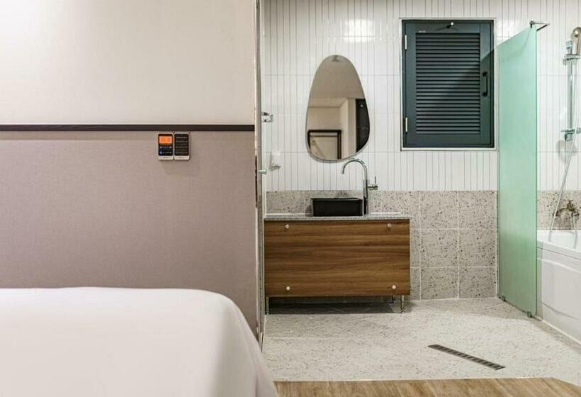 스탠다드 룸, Browndot Hotel Guun
