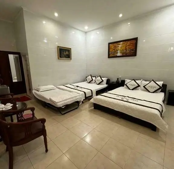 اتاق استاندارد چهار تخته, Hương Toàn 2