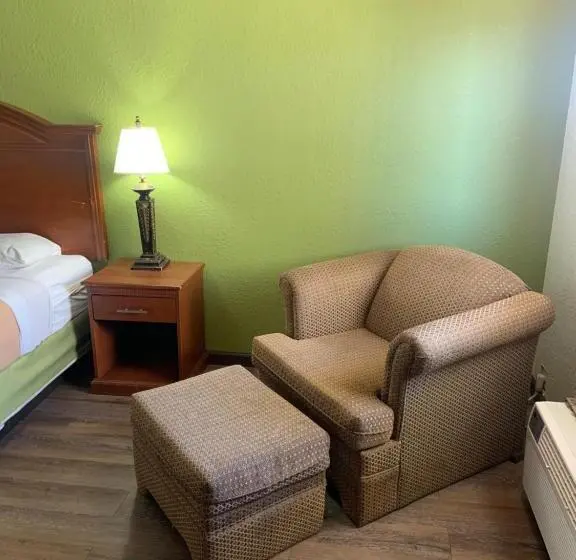 Standard Yhden Hengen Huone, Relax Inn & Suites