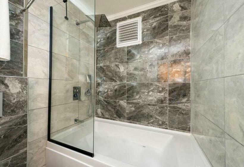 수피리어 룸, Diamond Luxury