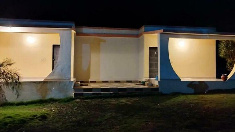 Вилла Deluxe 1 Спальня, Green Magical Hill Resort   Gir