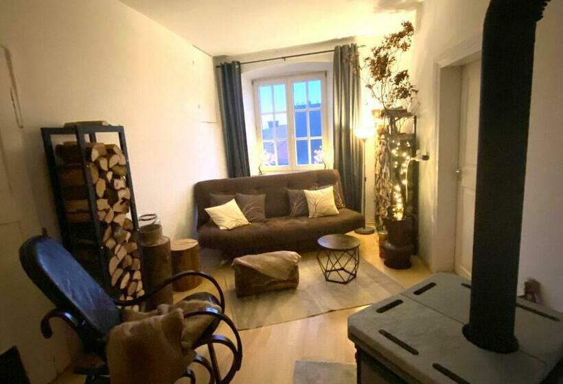 غرفة عائلية, Room In Apartment   Schlummern Wie Dornroschenrapunzel Im Schlosschen