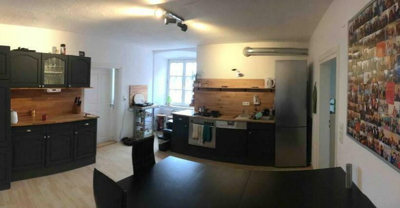 غرفة عائلية, Room In Apartment   Schlummern Wie Dornroschenrapunzel Im Schlosschen