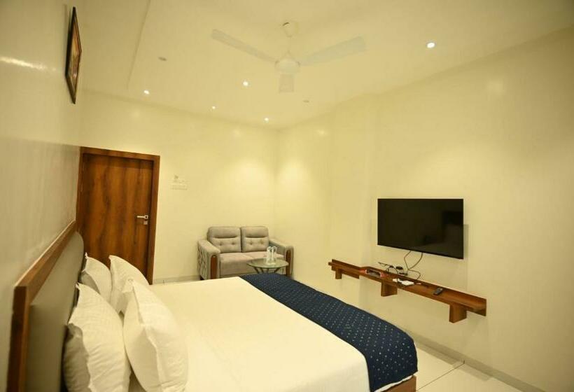 Номер Стандарт, The Sky Land Hotel & Restaurant