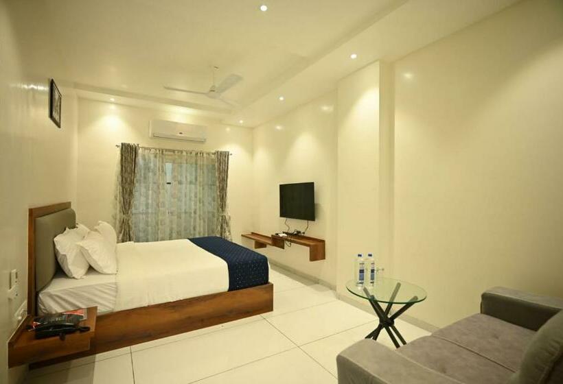 Номер Стандарт, The Sky Land Hotel & Restaurant