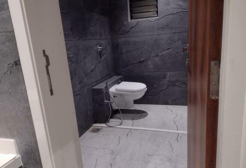 Семейный Номер, The Sky Land Hotel & Restaurant