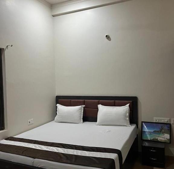 Номер Deluxe, Treebo Om Shree Banaras