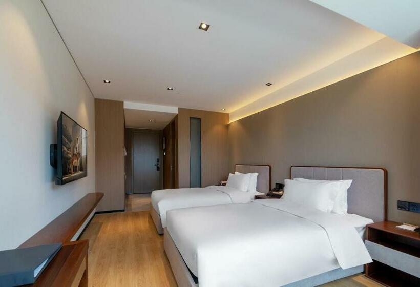 舒适型房间, Huawen Four Season