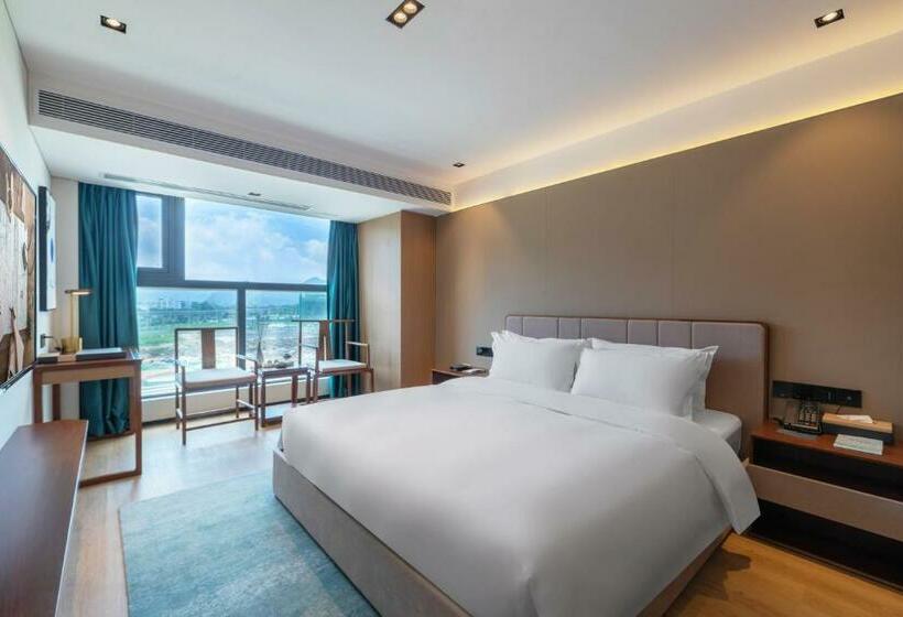 高级大房间, Huawen Four Season