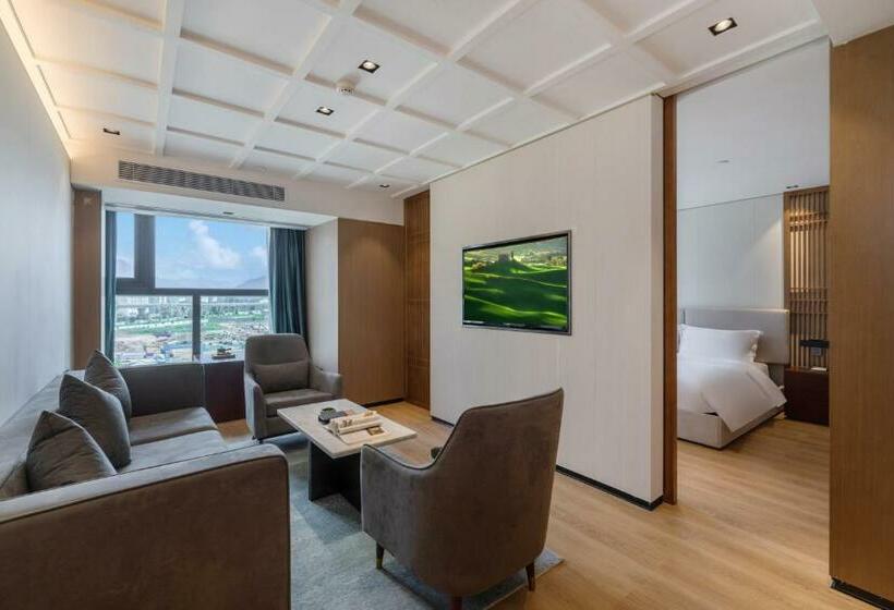 豪华套房, Huawen Four Season