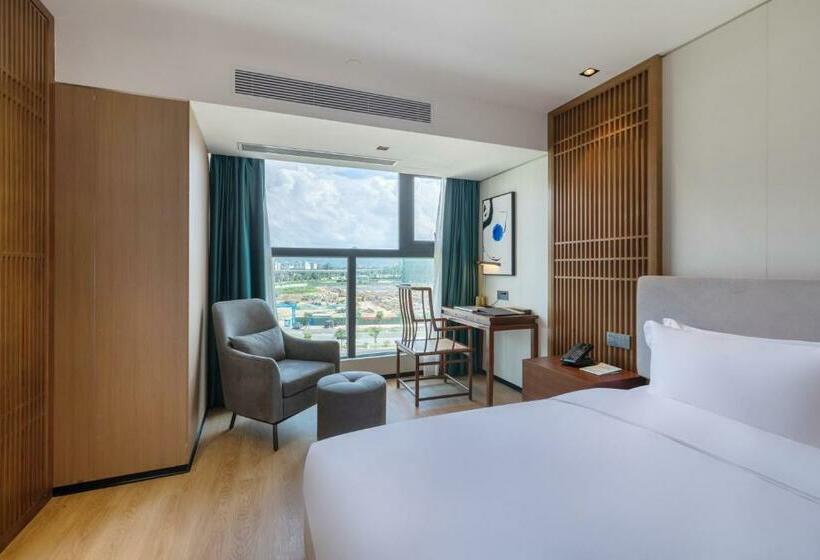 豪华套房, Huawen Four Season