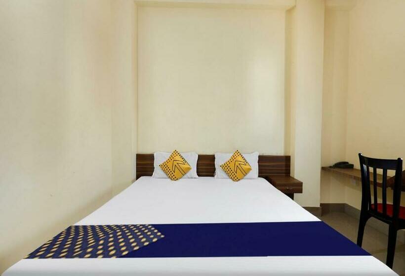 三人经典房间, Spot On 81234 Gb Guest House