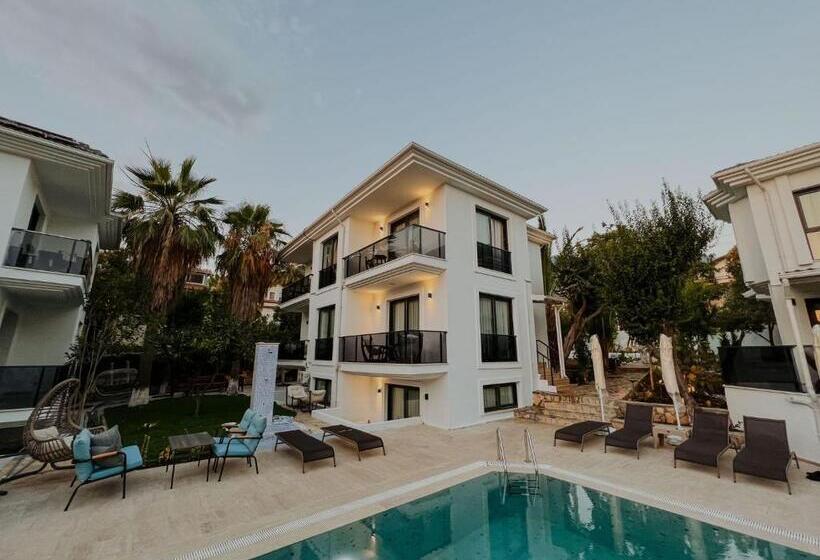 סוויטה עם מרפסת, Marla Suite Otel